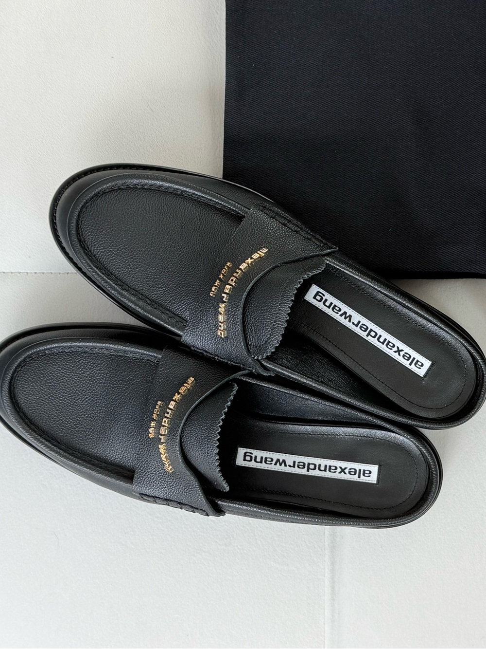 Alexander Wang Women's Black Leather Slip-On Loafer Flats Round Toe US 7.5